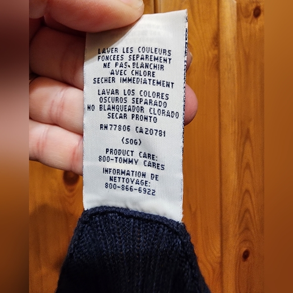 Tommy Hilfiger Sweater, Size Large - Picture 2 of 8